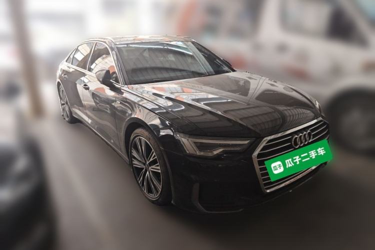 Used Audi A6L 2022 40 TFSI Luxury Dynamic Model Front Right 45 Deg