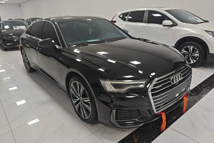 Used Audi A6L 2022 45 TFSI quattro Prestige Dynamic Edition Front Right 45 Deg