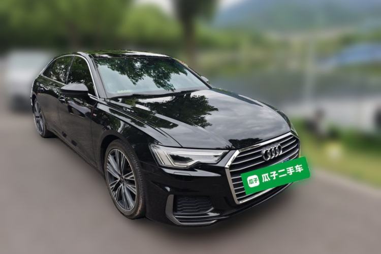 Used Audi A6L 2022 40 TFSI Luxury Dynamic Model Front Right 45 Deg