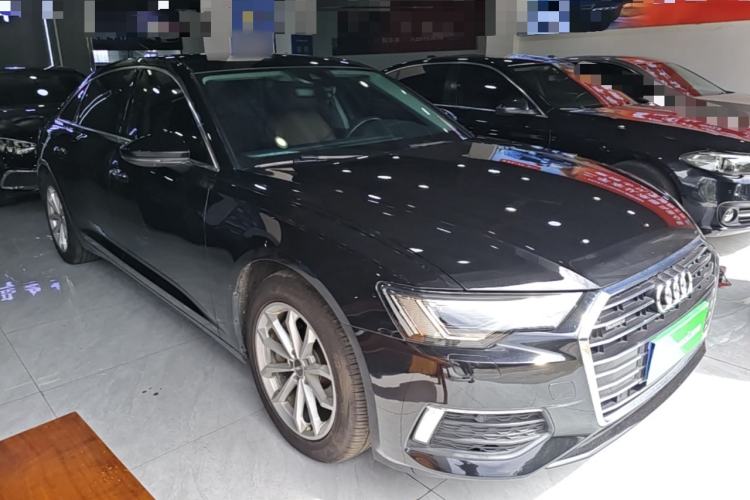 Used Audi A6L 2022 40 TFSI Luxury Prestige Edition Front Right 45 Deg