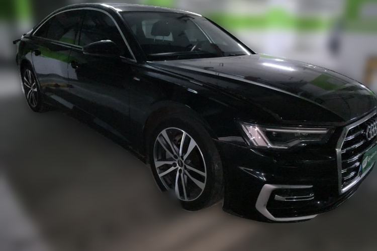 Used Audi A6L 2022 40 TFSI Luxury Dynamic Model Front Right 45 Deg