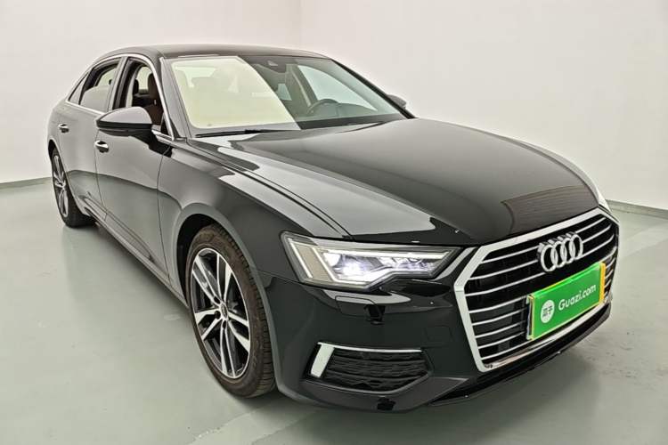 Used Audi A6L 2022 40 TFSI Luxury Prestige Edition Front Right 45 Deg