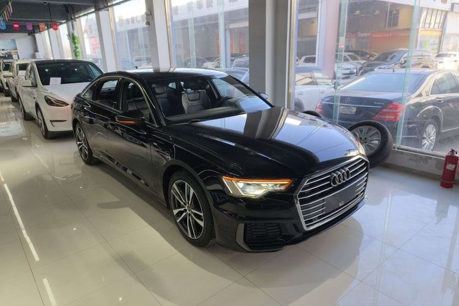 Used Audi A6L 2022 40 TFSI Luxury Dynamic Model Front Right 45 Deg