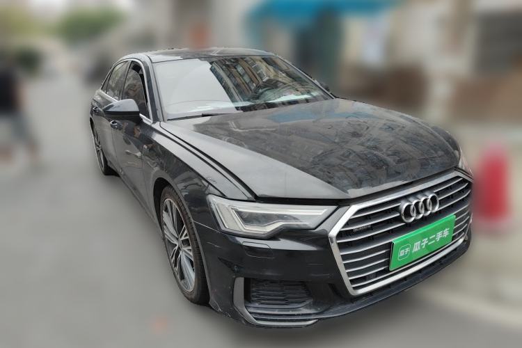 Used Audi A6L 2022 40 TFSI Luxury Dynamic Model Front Right 45 Deg