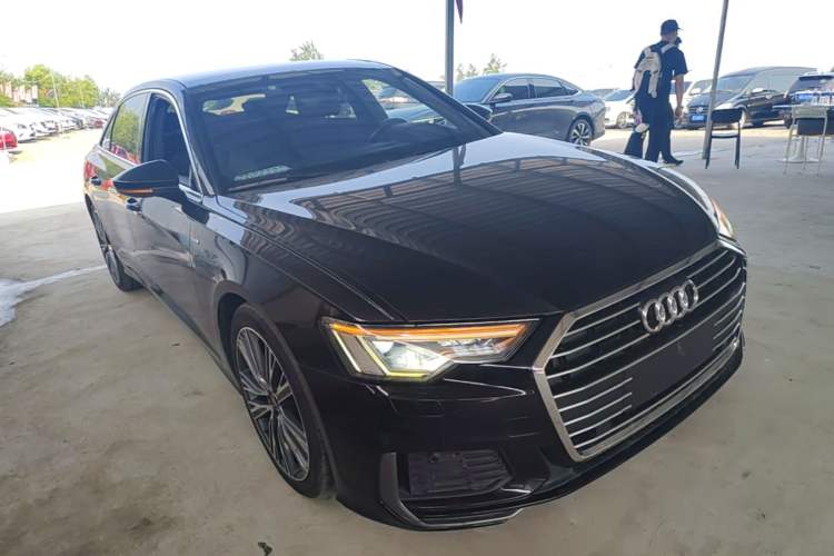 Used Audi A6L 2022 40 TFSI Luxury Dynamic Model Front Right 45 Deg