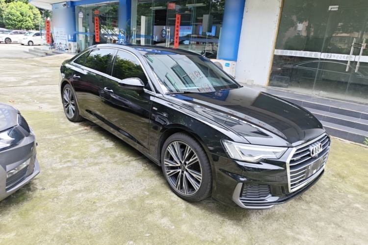 Used Audi A6L 2022 45 TFSI quattro Prestige Dynamic Edition Front Right 45 Deg