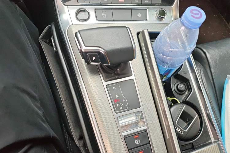 Used Audi A6L 2022 45 TFSI quattro Prestige Elegant Edition Gear Lever