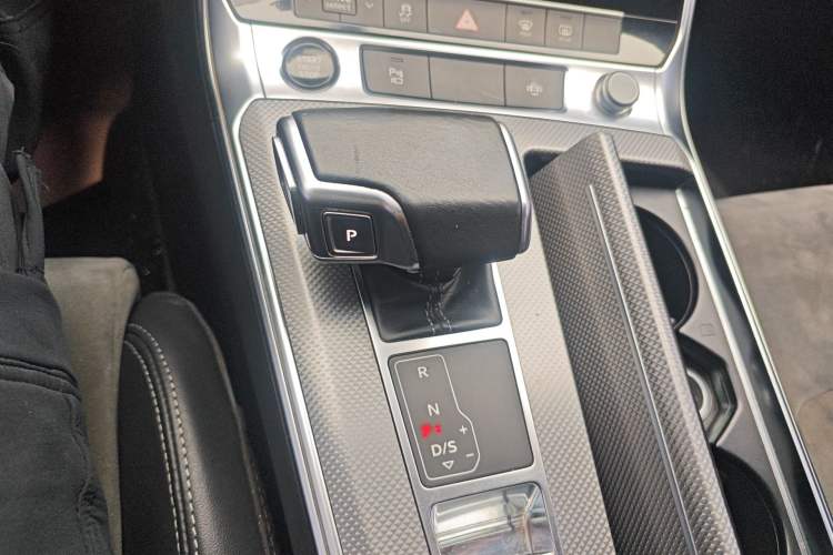 Used Audi A6L 2022 45 TFSI Prestige Dynamic Edition Gear Lever