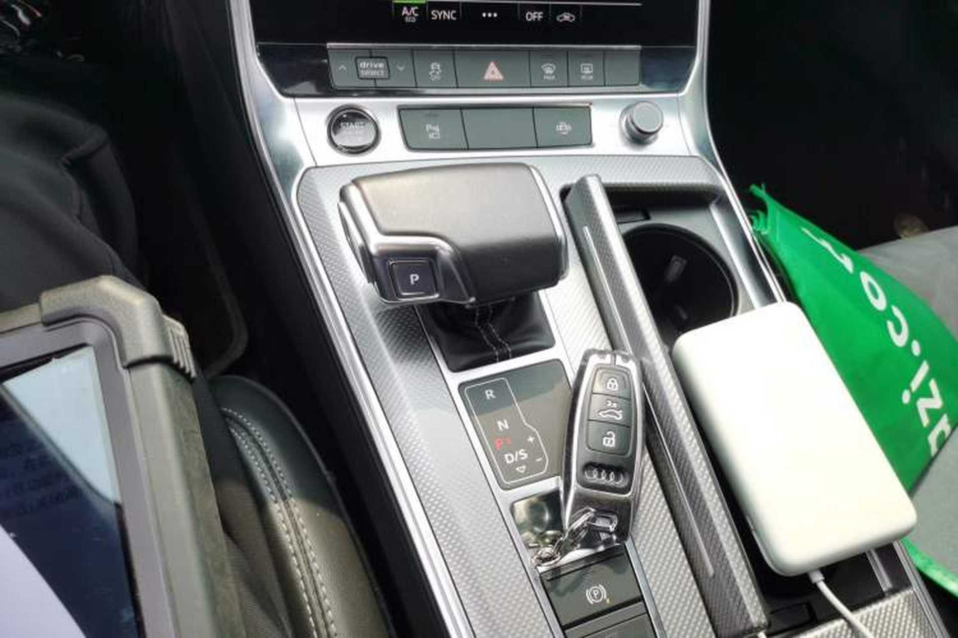Used Audi A6L 2022 40 TFSI Luxury Dynamic Model Gear Lever