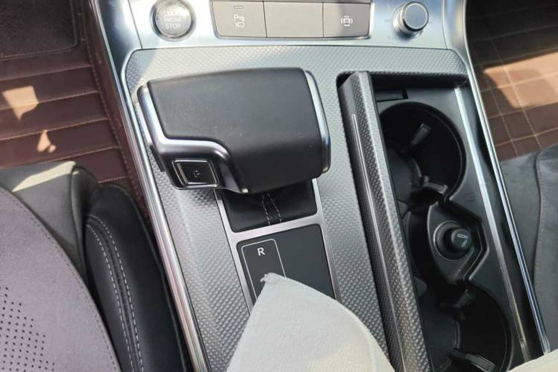 Used Audi A6L 2022 45 TFSI quattro Prestige Dynamic Edition Gear Lever
