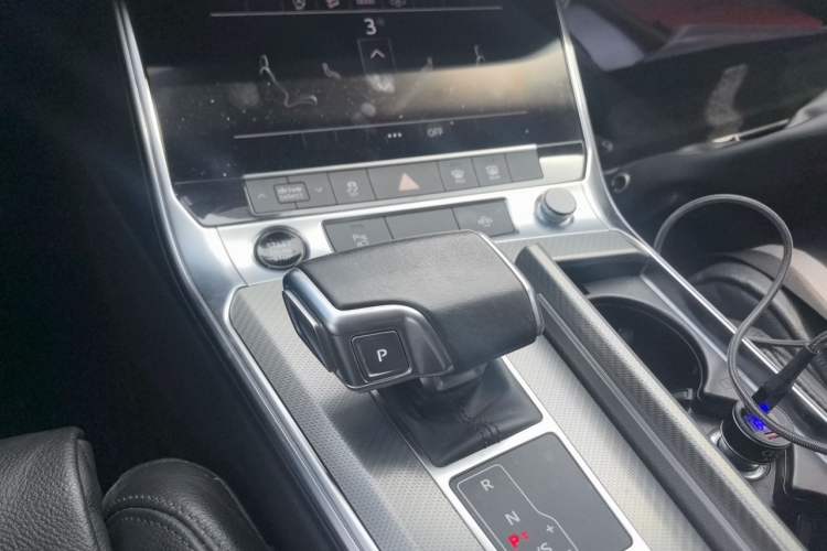 Used Audi A6L 2022 40 TFSI Luxury Prestige Edition Gear Lever