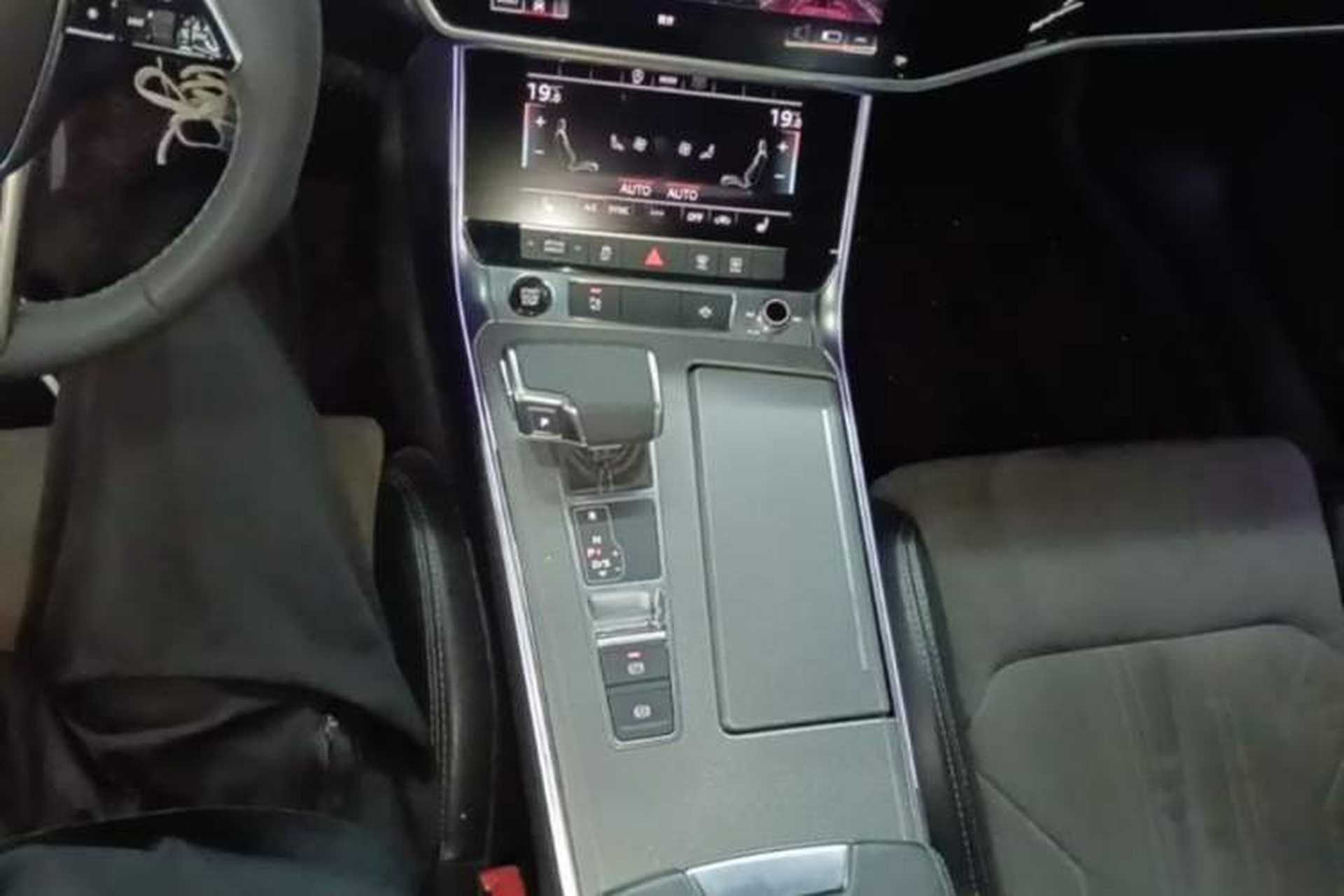 Used Audi A6L 2022 45 TFSI quattro Prestige Dynamic Edition Gear Lever