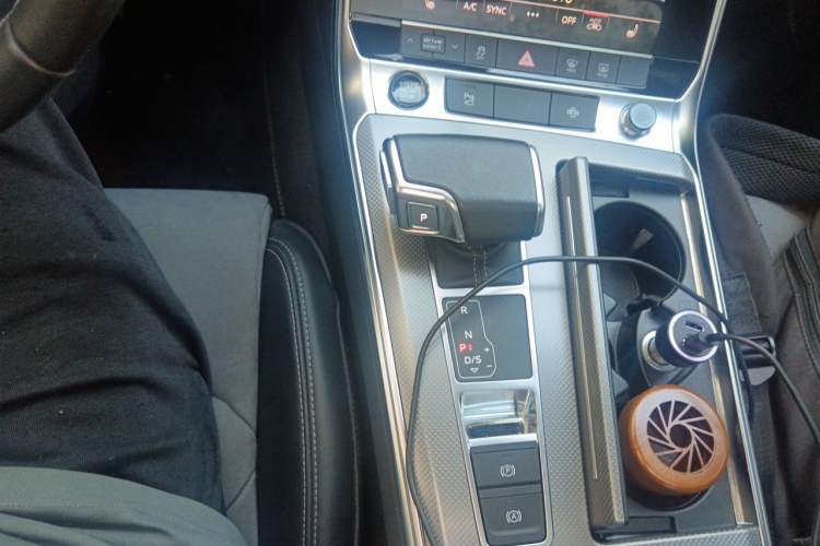 Used Audi A6L 2022 45 TFSI quattro Prestige Dynamic Edition Gear Lever
