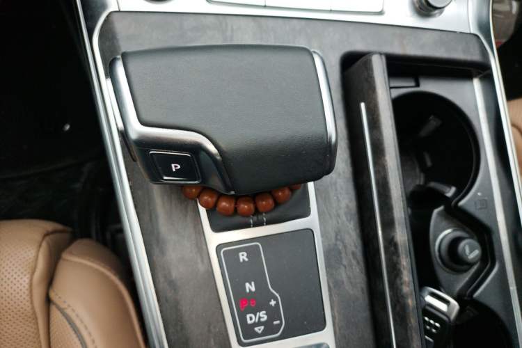 Used Audi A6L 2022 55 TFSI quattro Prestige Elegant Edition Gear Lever