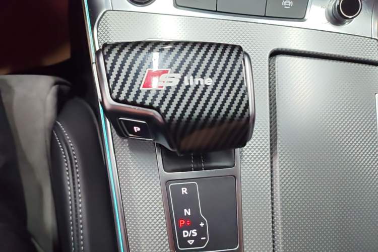Used Audi A6L 2022 45 TFSI quattro Prestige Dynamic Edition Gear Lever