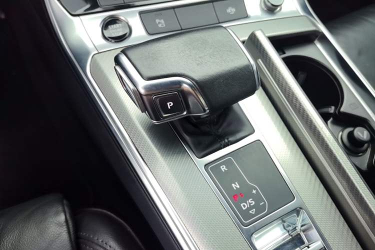 Used Audi A6L 2022 45 TFSI Prestige Elegant Edition Gear Lever