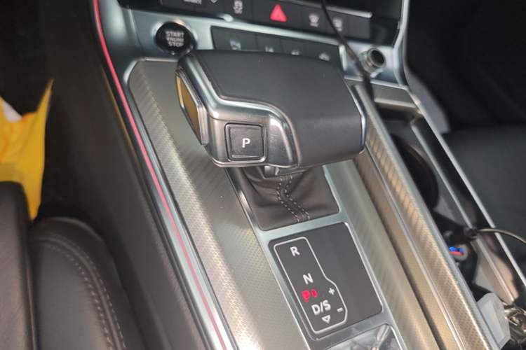 Used Audi A6L 2022 45 TFSI Prestige Elegant Edition Gear Lever