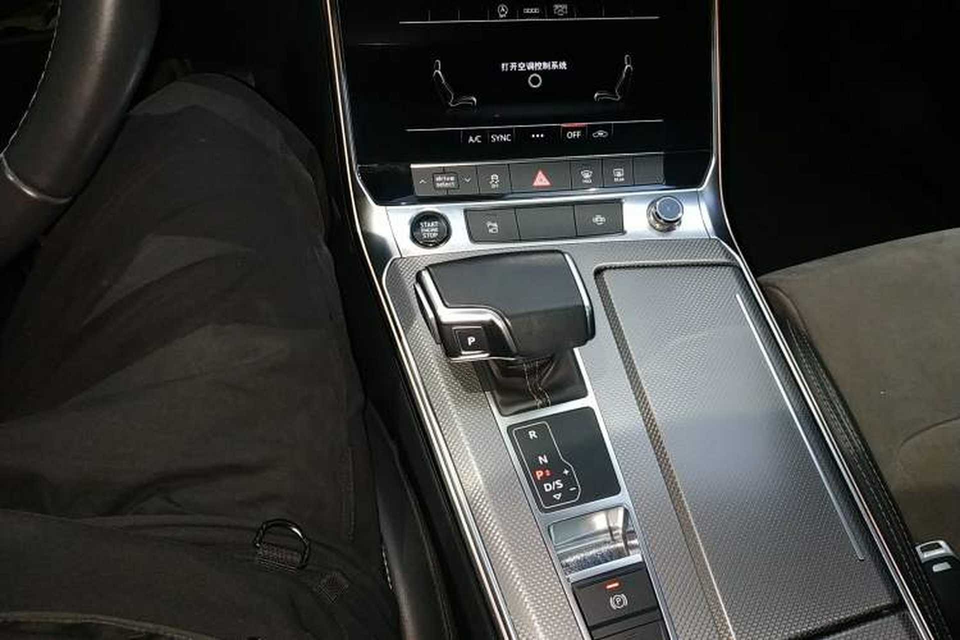 Used Audi A6L 2022 40 TFSI Luxury Dynamic Model Gear Lever