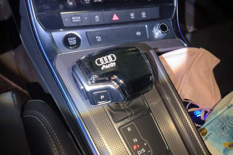 Used Audi A6L 2022 55 TFSI quattro Prestige Dynamic Edition Gear Lever