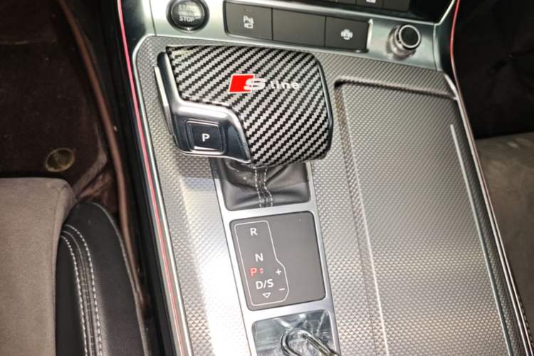 Used Audi A6L 2022 40 TFSI Luxury Dynamic Model Gear Lever