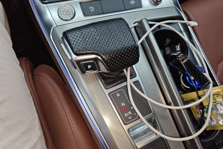 Used Audi A6L 2022 45 TFSI Prestige Elegant Edition Gear Lever