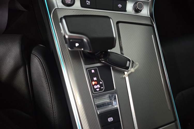 Used Audi A6L 2022 40 TFSI Luxury Prestige Edition Gear Lever