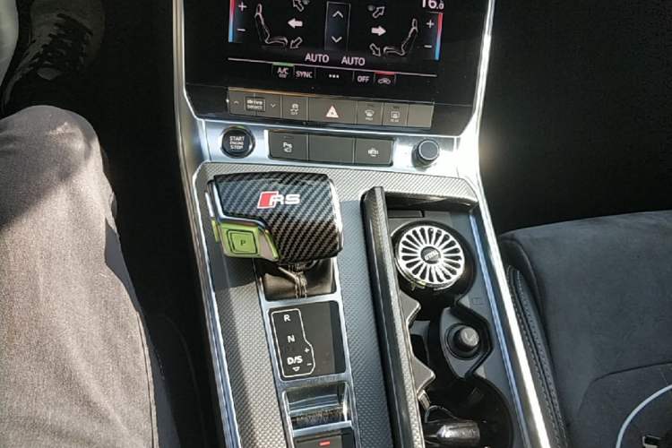 Used Audi A6L 2022 40 TFSI Luxury Dynamic Model Gear Lever