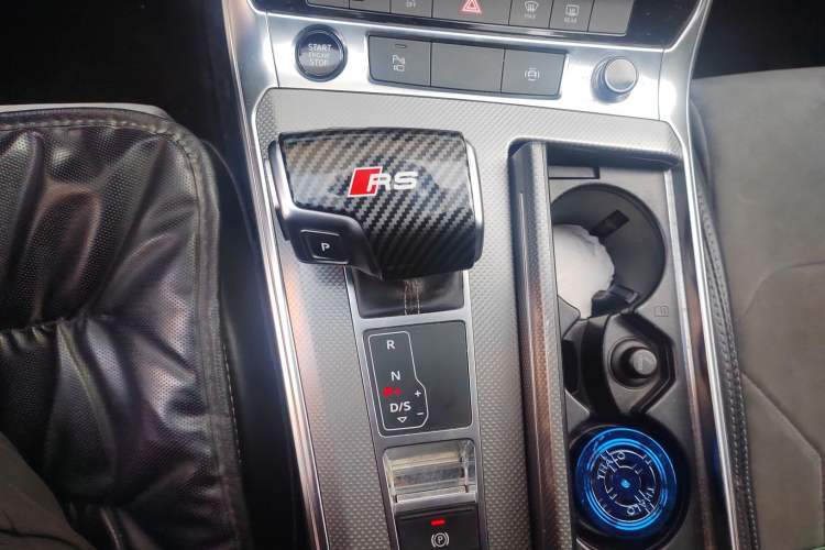 Used Audi A6L 2022 40 TFSI Luxury Dynamic Model Gear Lever