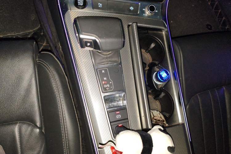 Used Audi A6L 2022 40 TFSI Luxury Prestige Edition Gear Lever