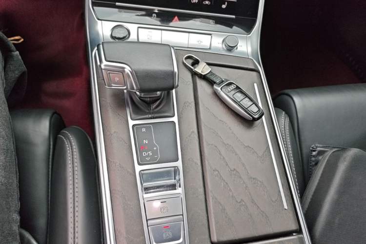 Used Audi A6L 2022 45 TFSI quattro Prestige Elegant Edition Gear Lever