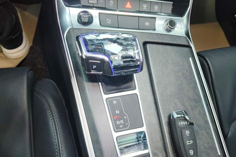 Used Audi A6L 2022 45 TFSI Prestige Elegant Edition Gear Lever