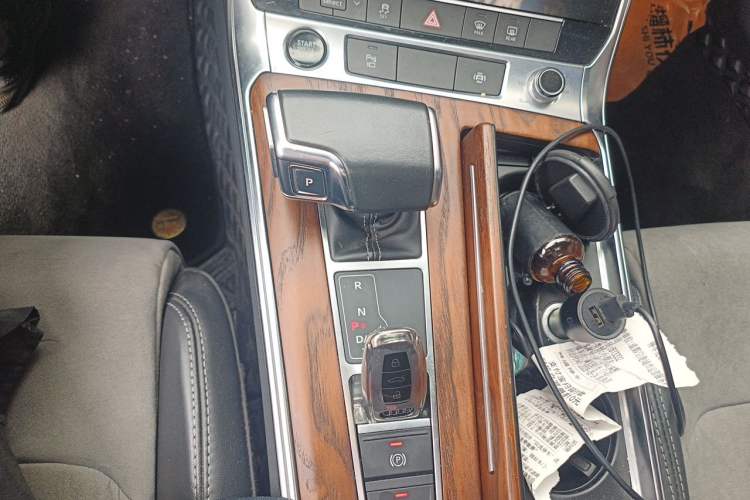 Used Audi A6L 2022 45 TFSI Prestige Dynamic Edition Gear Lever