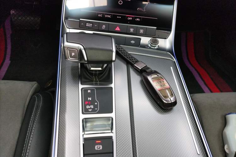 Used Audi A6L 2022 40 TFSI Luxury Dynamic Model Gear Lever