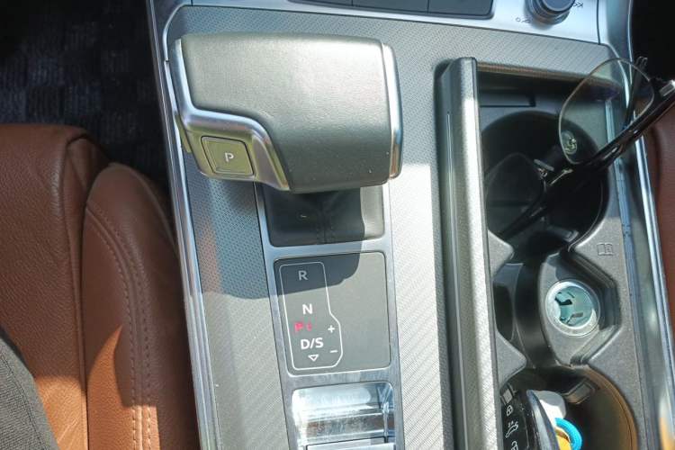 Used Audi A6L 2022 45 TFSI quattro Prestige Elegant Edition Gear Lever