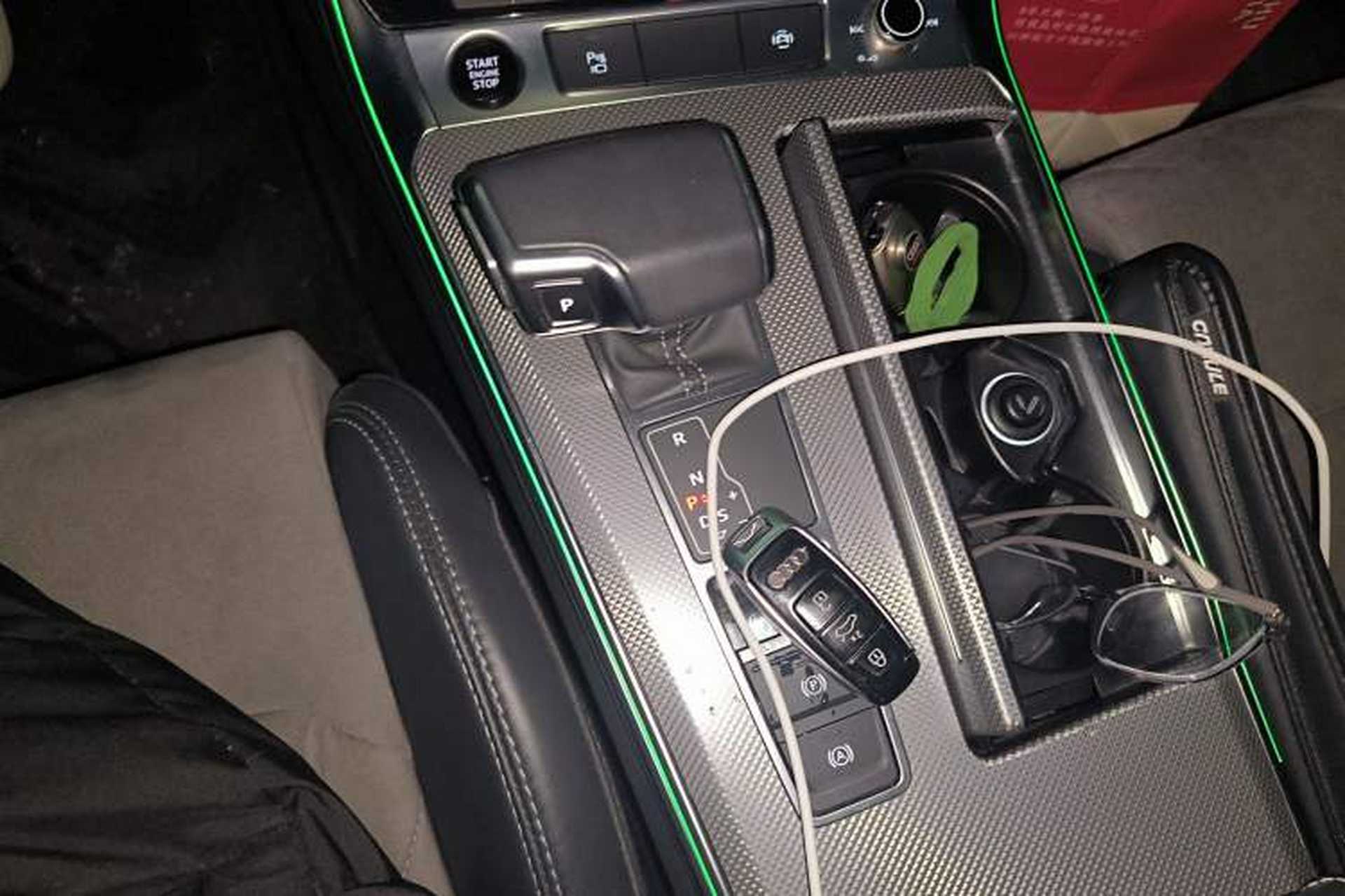 Used Audi A6L 2022 40 TFSI Luxury Dynamic Model Gear Lever