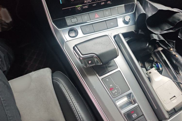 Used Audi A6L 2022 40 TFSI Luxury Dynamic Model Gear Lever