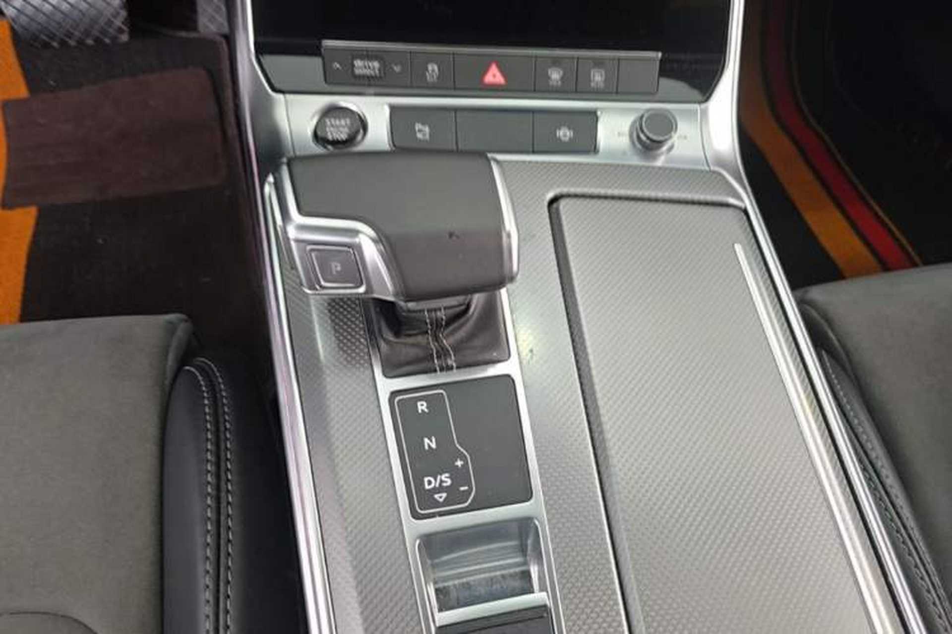 Used Audi A6L 2022 40 TFSI Luxury Dynamic Model Gear Lever