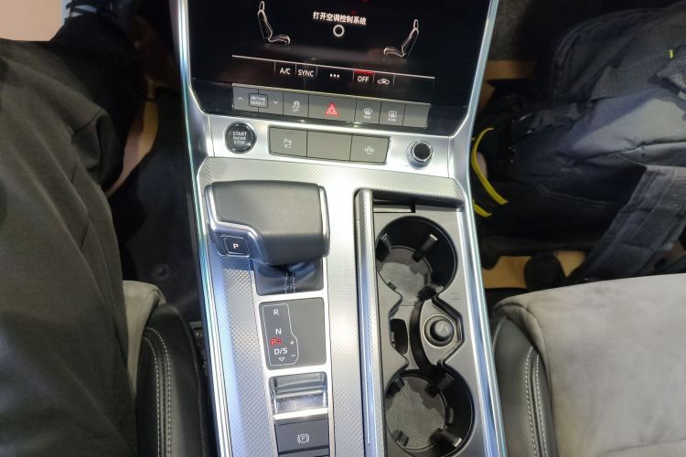 Used Audi A6L 2022 40 TFSI Luxury Dynamic Model Gear Lever