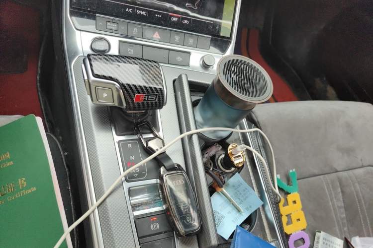 Used Audi A6L 2022 40 TFSI Luxury Dynamic Model Gear Lever