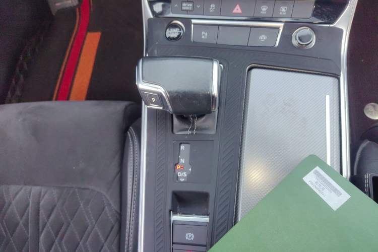 Used Audi A6L 2022 45 TFSI Prestige Dynamic Edition Gear Lever