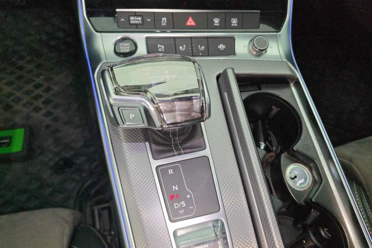 Used Audi A6L 2022 40 TFSI Luxury Dynamic Model Gear Lever