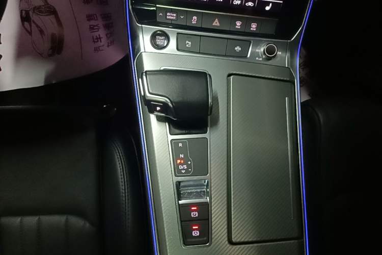 Used Audi A6L 2022 40 TFSI Luxury Prestige Edition Gear Lever