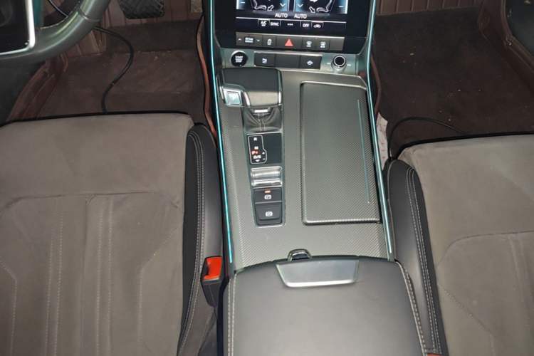 Used Audi A6L 2022 45 TFSI Prestige Dynamic Edition Gear Lever