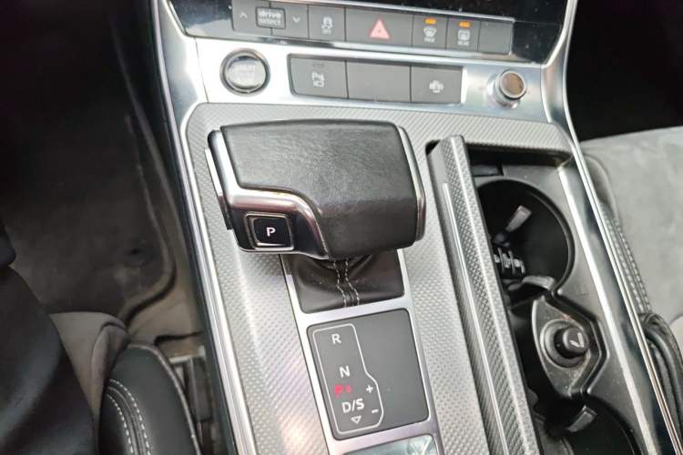 Used Audi A6L 2022 45 TFSI quattro Prestige Dynamic Edition Gear Lever