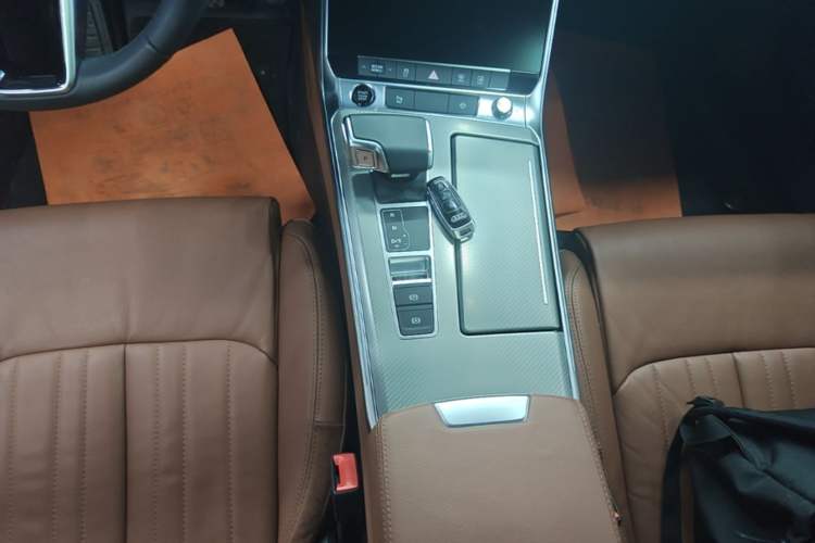 Used Audi A6L 2022 45 TFSI quattro Prestige Elegant Edition Gear Lever