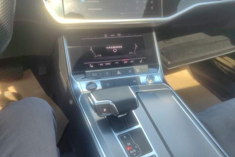 Used Audi A6L 2022 45 TFSI quattro Prestige Dynamic Edition Gear Lever