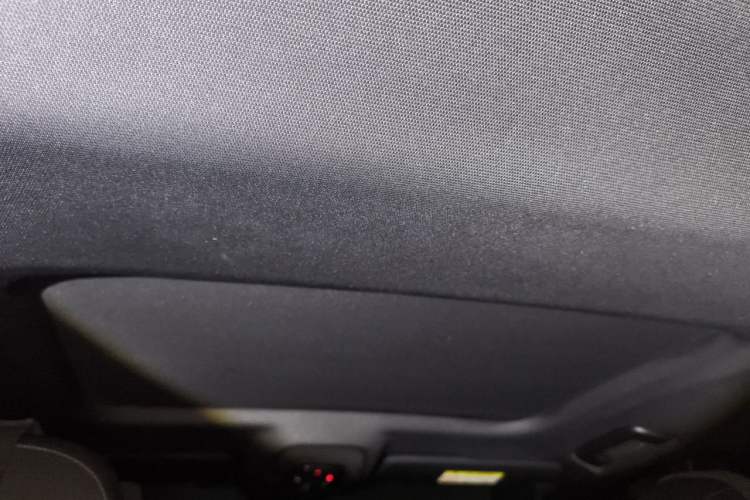 Used Audi A6L 2022 40 TFSI Luxury Dynamic Model Headliner