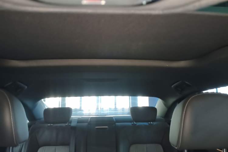 Used Audi A6L 2022 40 TFSI Luxury Dynamic Model Headliner