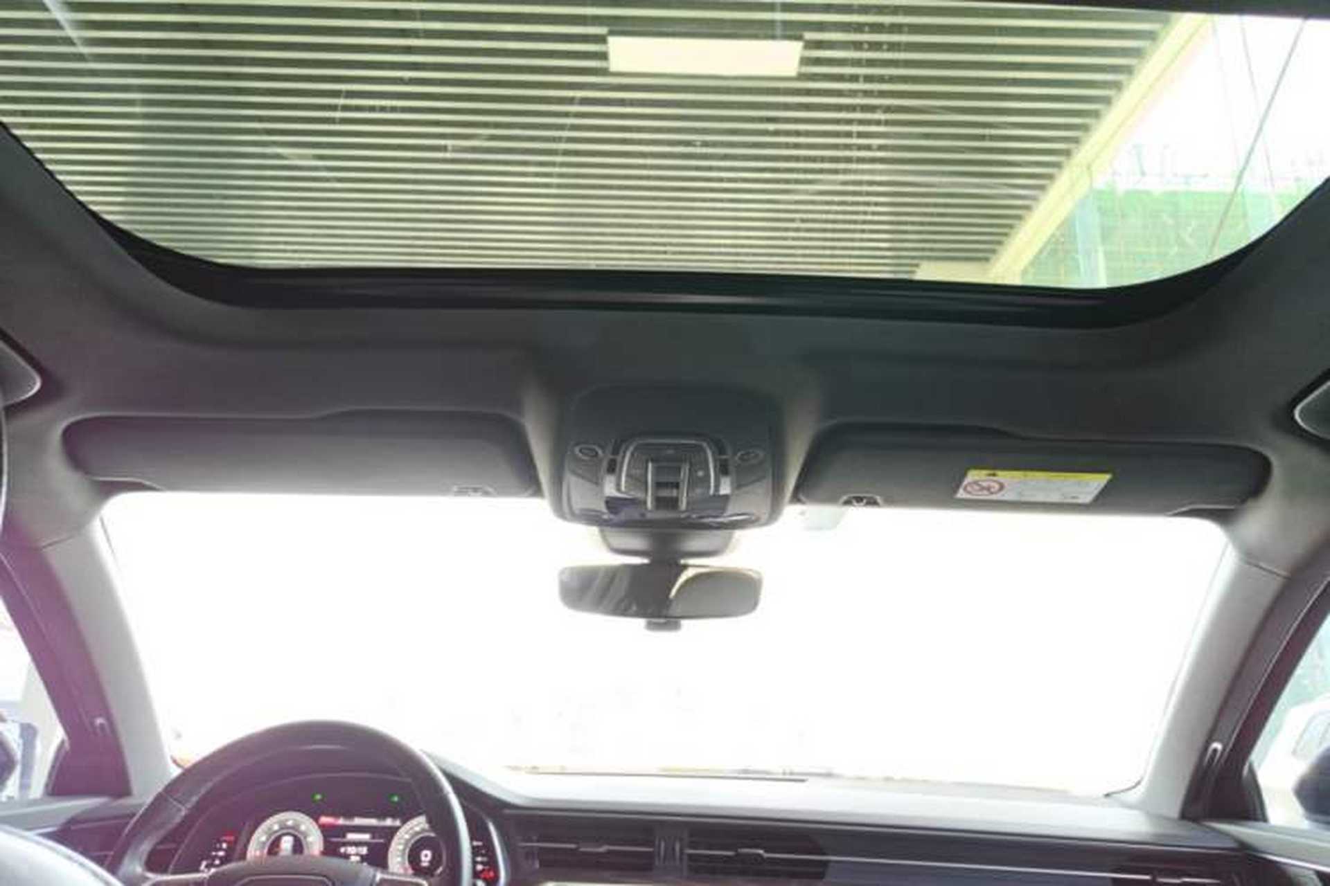Used Audi A6L 2022 40 TFSI Luxury Dynamic Model Headliner