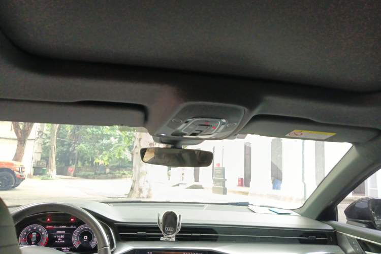 Used Audi A6L 2022 40 TFSI Luxury Dynamic Model Headliner